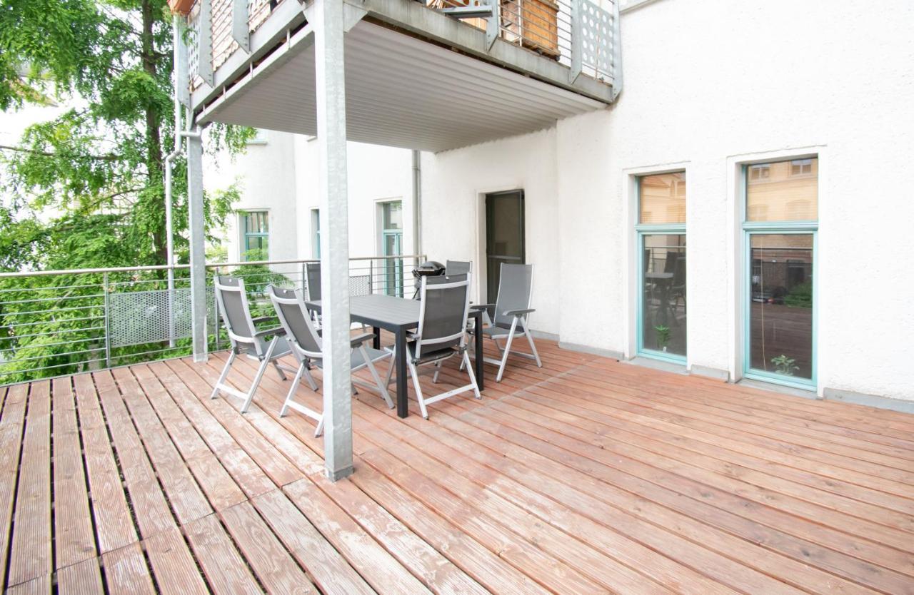 Room&go: Zentral - Terrasse - Weber Grill Halle (Saale)